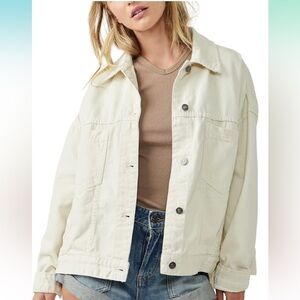 Free People Opal Swing Denim Jacket. Off-white. Size Medium.